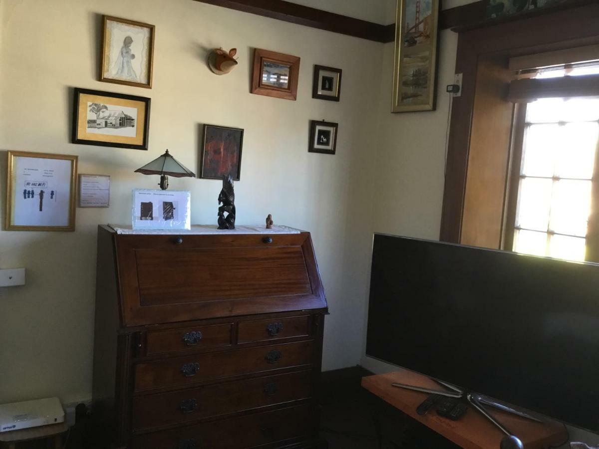 Fireside Inn Guesthouseゴールバーン エクステリア 写真