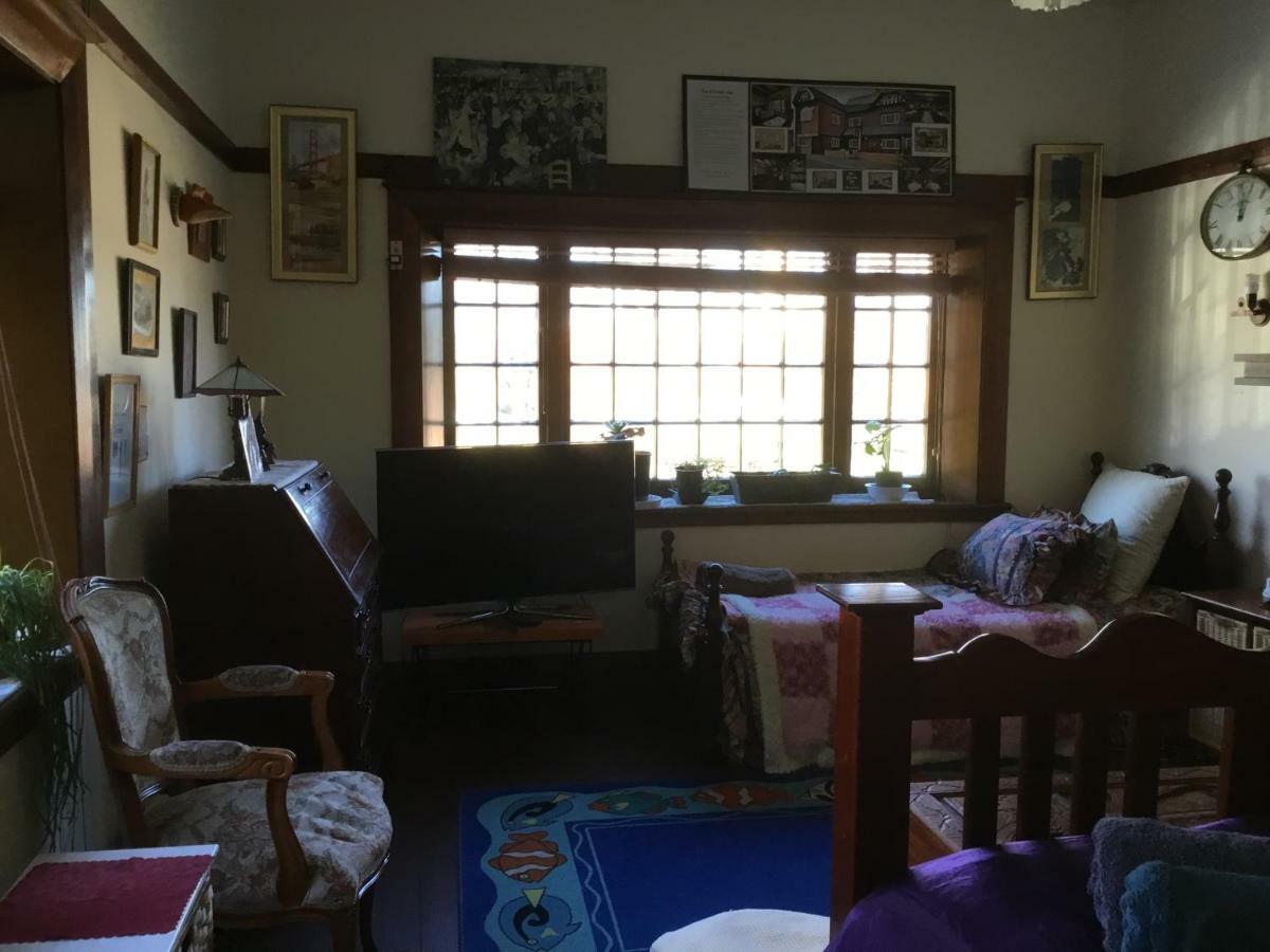 Fireside Inn Guesthouseゴールバーン エクステリア 写真